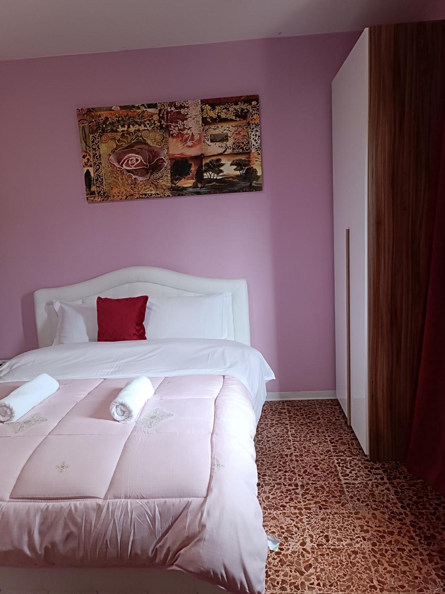 Locazione Turistica 2 Bed & Breakfast Tessera Bagian luar foto